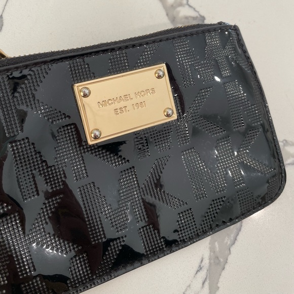 Michael Kors Wristlet - Picture 3 of 7